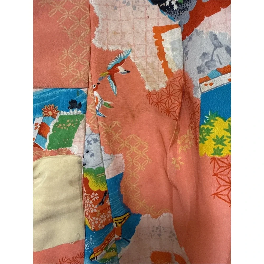 Vintage Girls Kimono‎ Floral Print Made In Japan Hand stitched Costume Flaws
